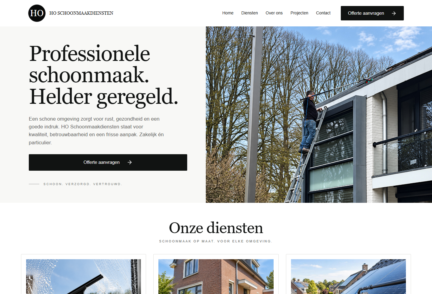 Homepage van HO Schoonmaakdiensten met een heldere introductie, schoonmaakfoto en offerteknop